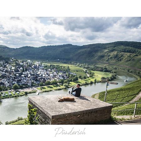Ferienwohnung Ferienweingut Lütz Pünderich Exterior foto
